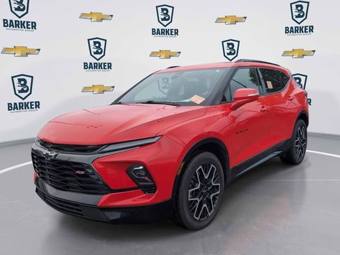 Used 2024 Chevrolet Blazer RS w/ Driver Confidence II Package FWD image 1