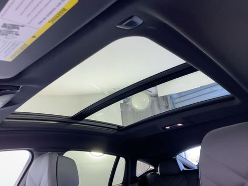 Used 2026 BMW X6 xDrive40i image 12