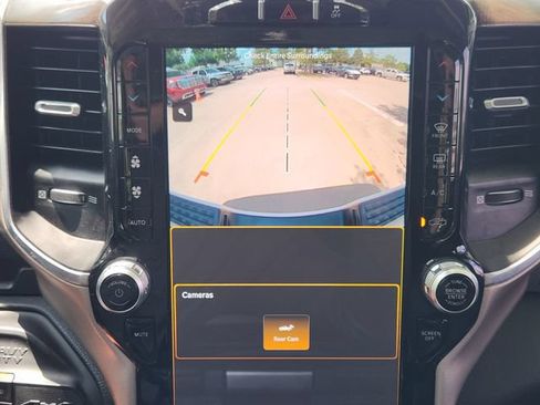 Used 2024 RAM 2500 Laramie AWD/4WD image 18