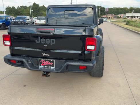 Used 2025 Jeep Gladiator Sport AWD/4WD image 8