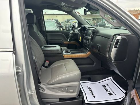 Used 2017 Chevrolet Silverado 1500 LTZ w/ Sport Package AWD/4WD image 43