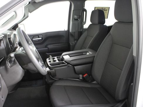 Used 2026 Chevrolet Silverado 1500 Custom Trail Boss AWD/4WD image 18