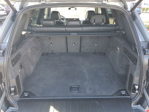 Used 2025 BMW X5 sDrive40i image 8