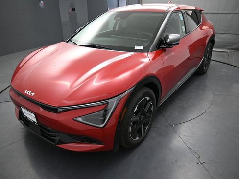 New 2025 Kia EV6 Wind AWD/4WD image 4