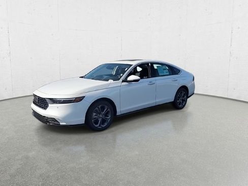 New 2026 Honda Accord EX-L image 5