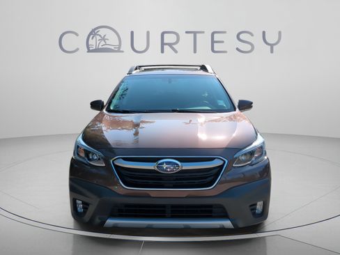 Used 2022 Subaru Outback Limited AWD/4WD image 10