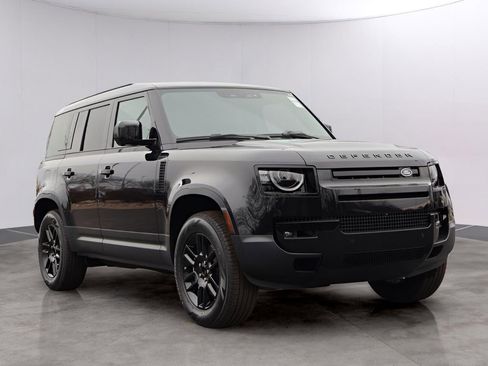 New 2026 Land Rover Defender 110 S image 3