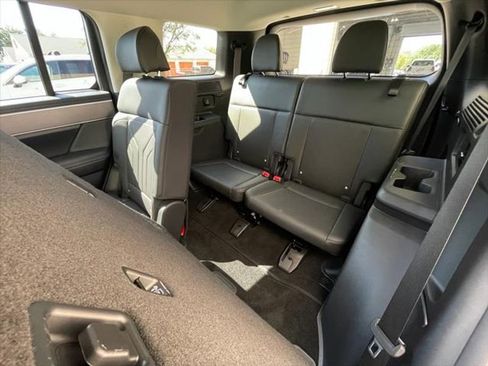 Used 2025 Hyundai Santa Fe XRT image 25