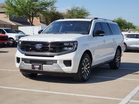 Used 2025 Ford Expedition Max Platinum image 11