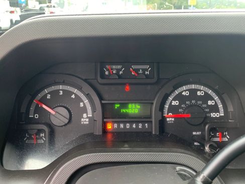 Used 2019 Ford E-350 and Econoline 350 Super Duty RWD image 11