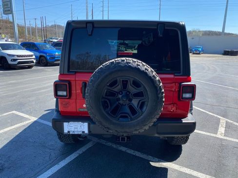 Used 2020 Jeep Wrangler Unlimited Sport AWD/4WD image 6