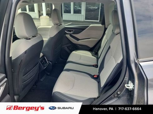 Used 2023 Subaru Forester Premium AWD/4WD image 9