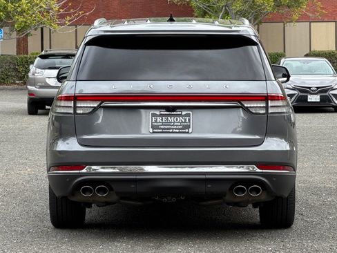 Used 2023 Lincoln Aviator Reserve w/ Equipment Group 201A RWD image 4