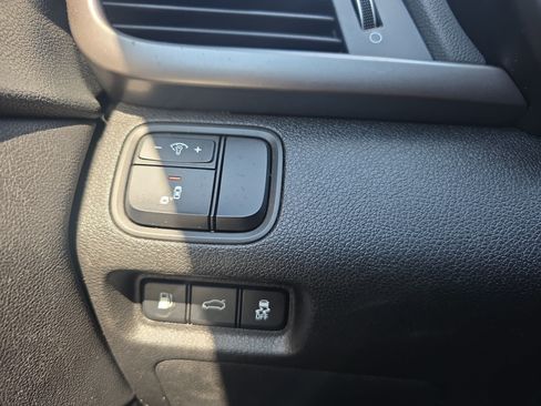 Used 2018 Kia Optima S FWD image 24