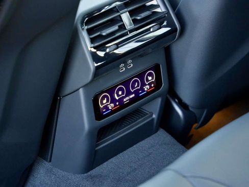 New 2026 BMW M5 Touring image 14