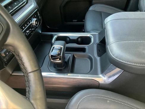 Used 2023 GMC Sierra 1500 SLT w/ SLT Premium Plus Package AWD/4WD image 10