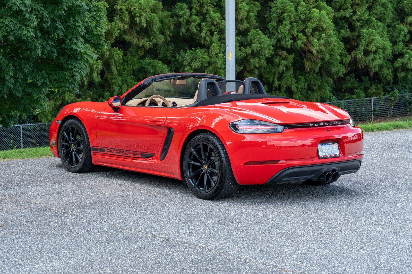 Used 2017 Porsche 718 Boxster RWD image 3