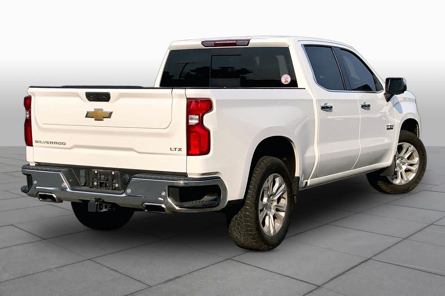 Used 2022 Chevrolet Silverado 1500 LTZ AWD/4WD image 13