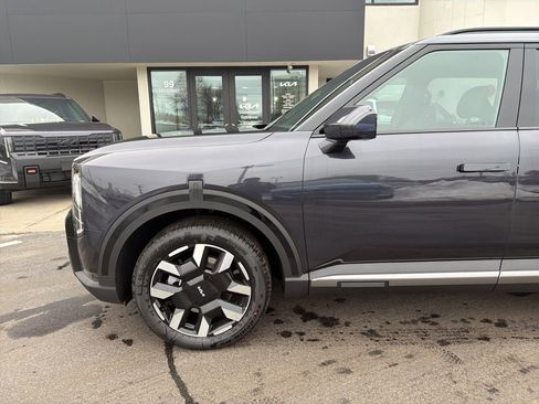 New 2027 Kia Telluride S image 10