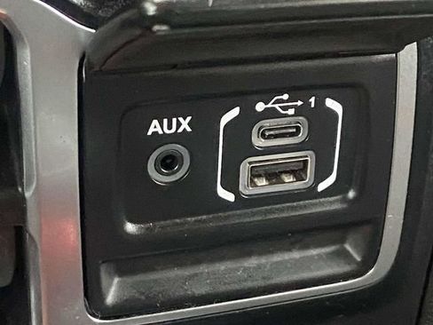 Used 2019 Jeep Wrangler Unlimited Sport S image 23