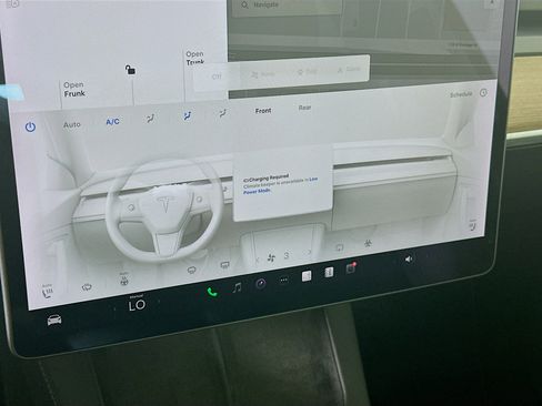 Used 2022 Tesla Model Y Long Range image 22