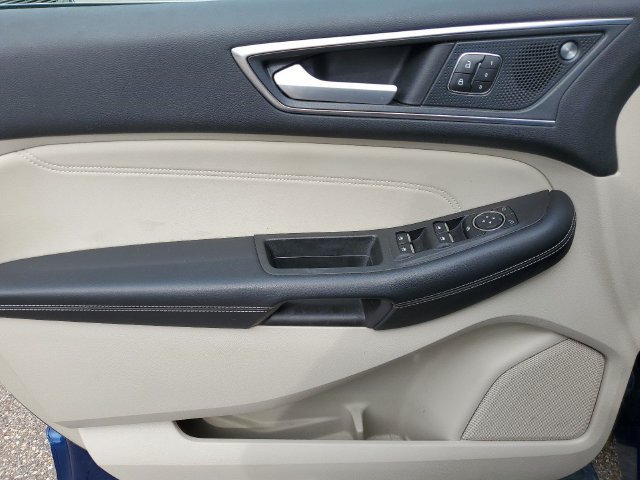 Used 2021 Ford Edge Titanium w/ Equipment Group 301A FWD image 25