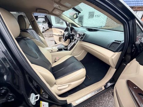 Used 2010 Toyota Venza AWD w/ Convenience Pkg image 70
