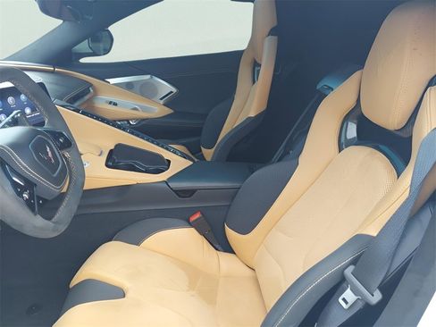 Used 2021 Chevrolet Corvette Stingray Premium Cpe w/ Z51 Performance Package image 14