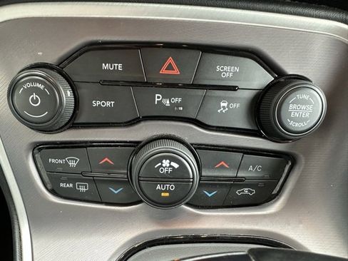 Used 2022 Dodge Challenger GT image 32