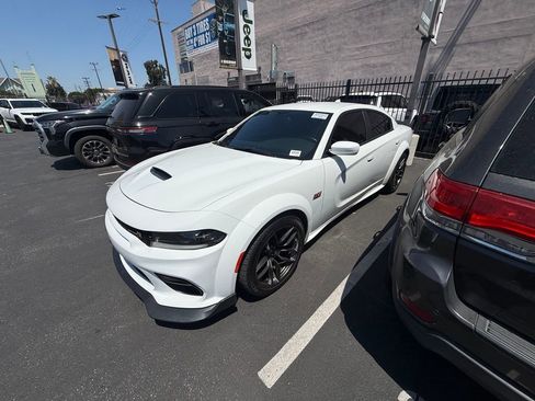 Used 2022 Dodge Charger Scat Pack RWD image 1