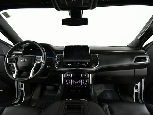 Used 2022 Chevrolet Tahoe Z71 image 18