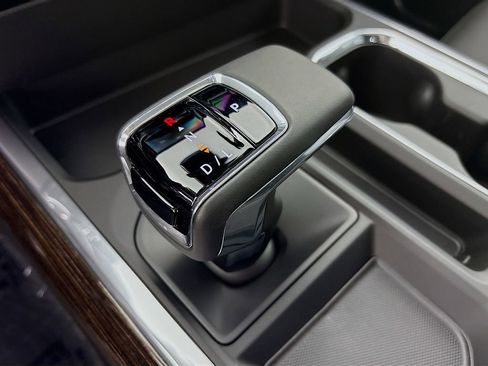 New 2026 GMC Sierra 1500 Elevation w/ Elevation Premium Package AWD/4WD image 17