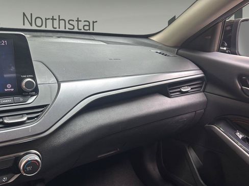 Used 2023 Nissan Altima 2.5 SR FWD image 21