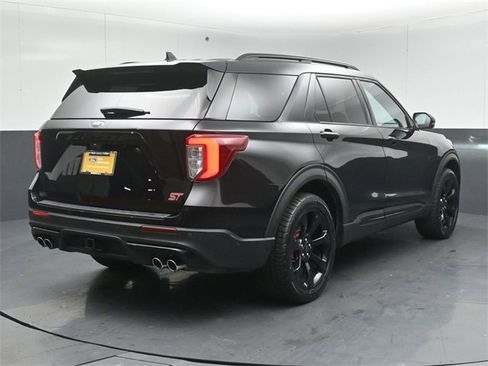 Certified 2021 Ford Explorer ST w/ ST Street Pack image 3