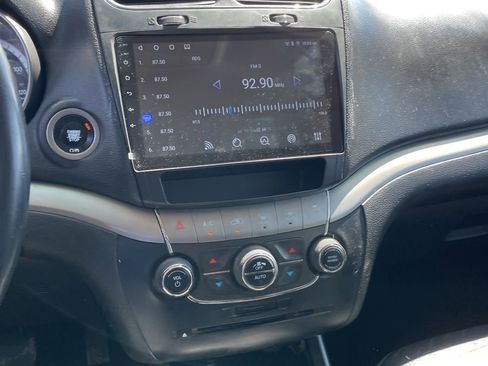 Used 2018 Dodge Journey Crossroad AWD/4WD image 9