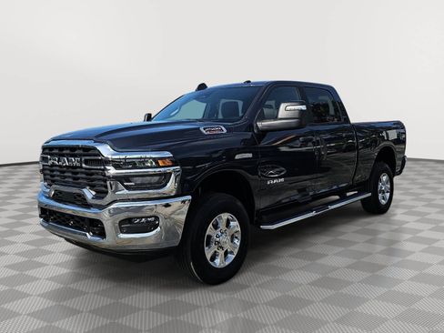 Used 2025 RAM 2500 Big Horn AWD/4WD image 4