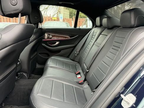 Used 2017 Mercedes-Benz E 300 4MATIC image 15