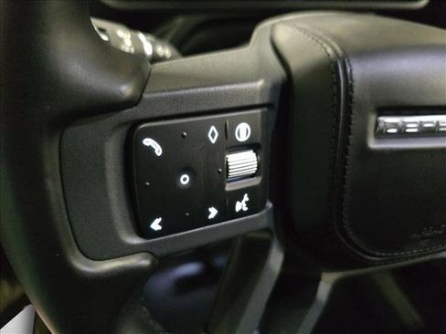 Certified 2024 Land Rover Defender 110 X-Dynamic SE image 17