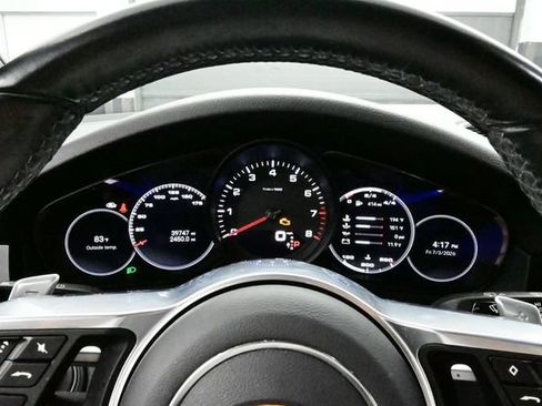 Certified 2022 Porsche Cayenne Platinum Edition AWD/4WD image 8