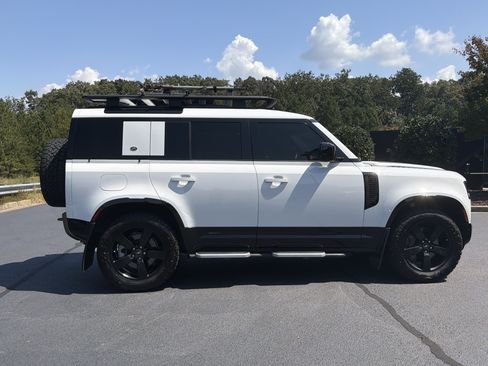 Used 2022 Land Rover Defender 110 X-Dynamic HSE AWD/4WD image 5