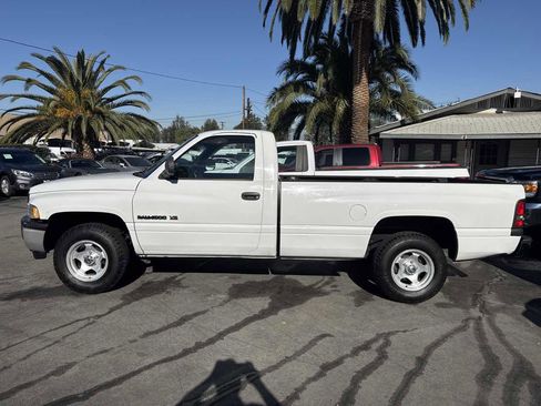 Used 2001 Dodge Ram 1500 Truck 2WD Regular Cab image 4