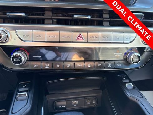 Used 2024 Kia Telluride S image 12