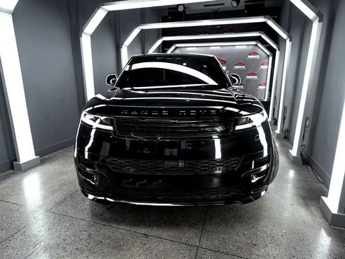 Used 2023 Land Rover Range Rover Sport SE Dynamic AWD/4WD image 9