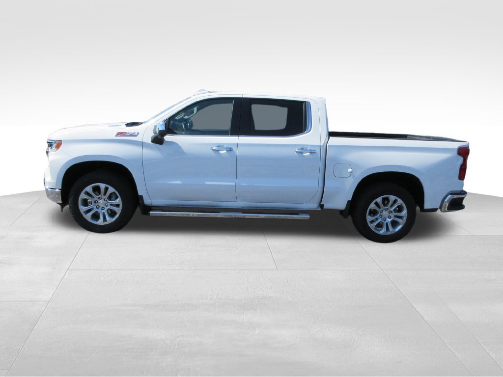 Certified 2025 Chevrolet Silverado 1500 LTZ AWD/4WD image 2