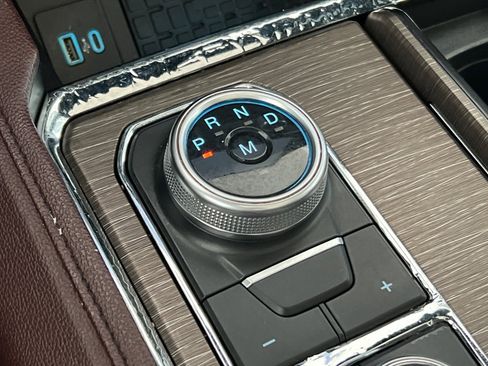 Used 2023 Ford Expedition Limited image 33