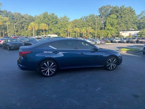 Used 2021 Nissan Altima 2.5 SR FWD image 3