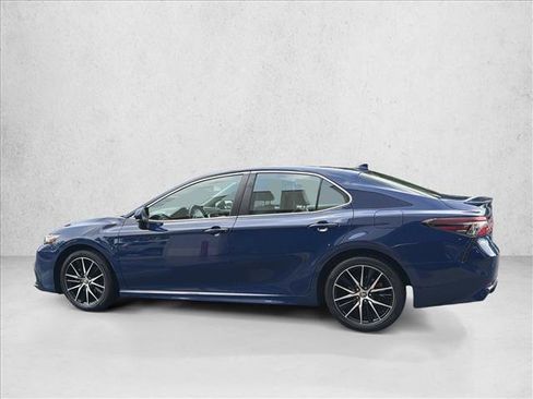 Used 2023 Toyota Camry SE FWD image 8