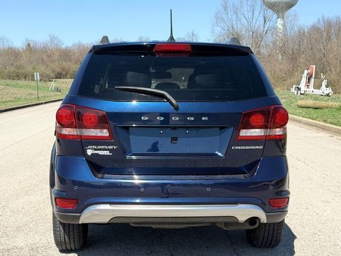Used 2020 Dodge Journey Crossroad w/ Popular Equipment Group image 34
