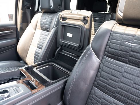 Used 2022 Cadillac Escalade Sport Platinum AWD/4WD image 8
