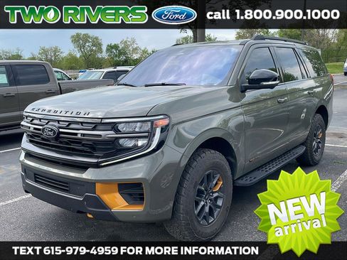 Used 2025 Ford Expedition Tremor image 1